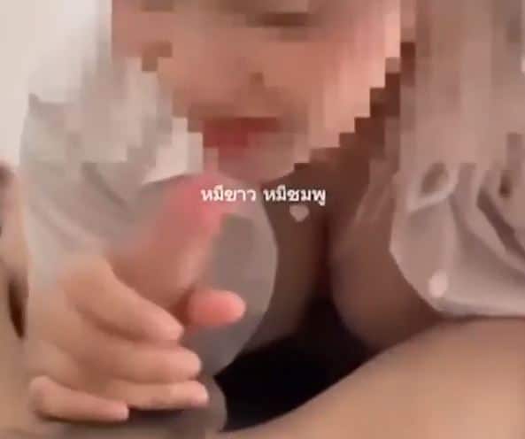 คลิปหลุด VK สาวไทยใส่ชุดนักศึกษาเลิกเรียนมาจัด 1 แมทกับผัวก่อนเลย