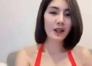 คลิปหลุด VK สาวไทย น้องคนสวยคนดัง ไลฟ์สดโชว์เสียว นั่งเขี่ยหีช่วยตัวเองสยิวไม่ไหวเลย