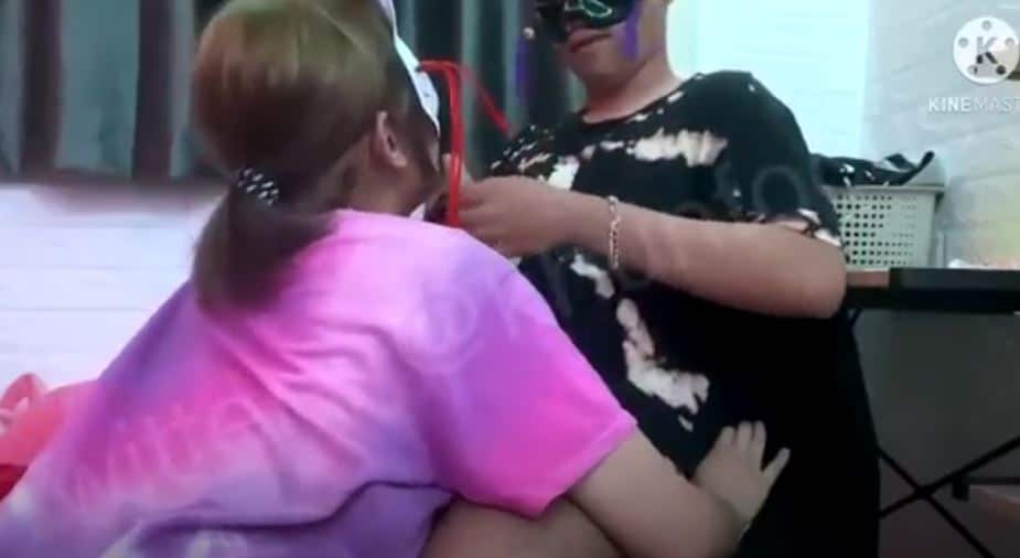 คลิปหลุด VK คู่รักวัยรุ่นไทยสุดมันส์ เปิดไฟฟีลห้องเชือด ตั้งกล้องเย็ดกันเดือดจริงๆ