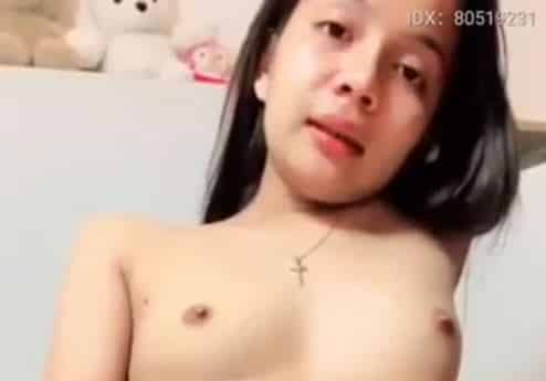 คลิปหลุด VK สาวไทยไอดอลคนสวย โชว์เสียวช่วยตัวเองก่อนเรียกผัวมาเย็ดต่อ