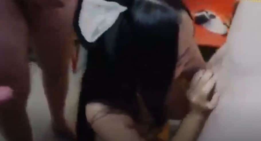 คลิปหลุด VK สองสาวไทย รุมสวิงกิ้งหนุ่มหล่อฝรั่งควยใหญ่ แลกกันเอา ขย่มเร้าใจมาก