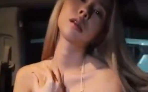 คลิปหลุด VK สาวไทยสุดเซ็กซี่ ตั้งกล้องขยี้กับเสี่ยบนรถ โคตรมันส์เลย