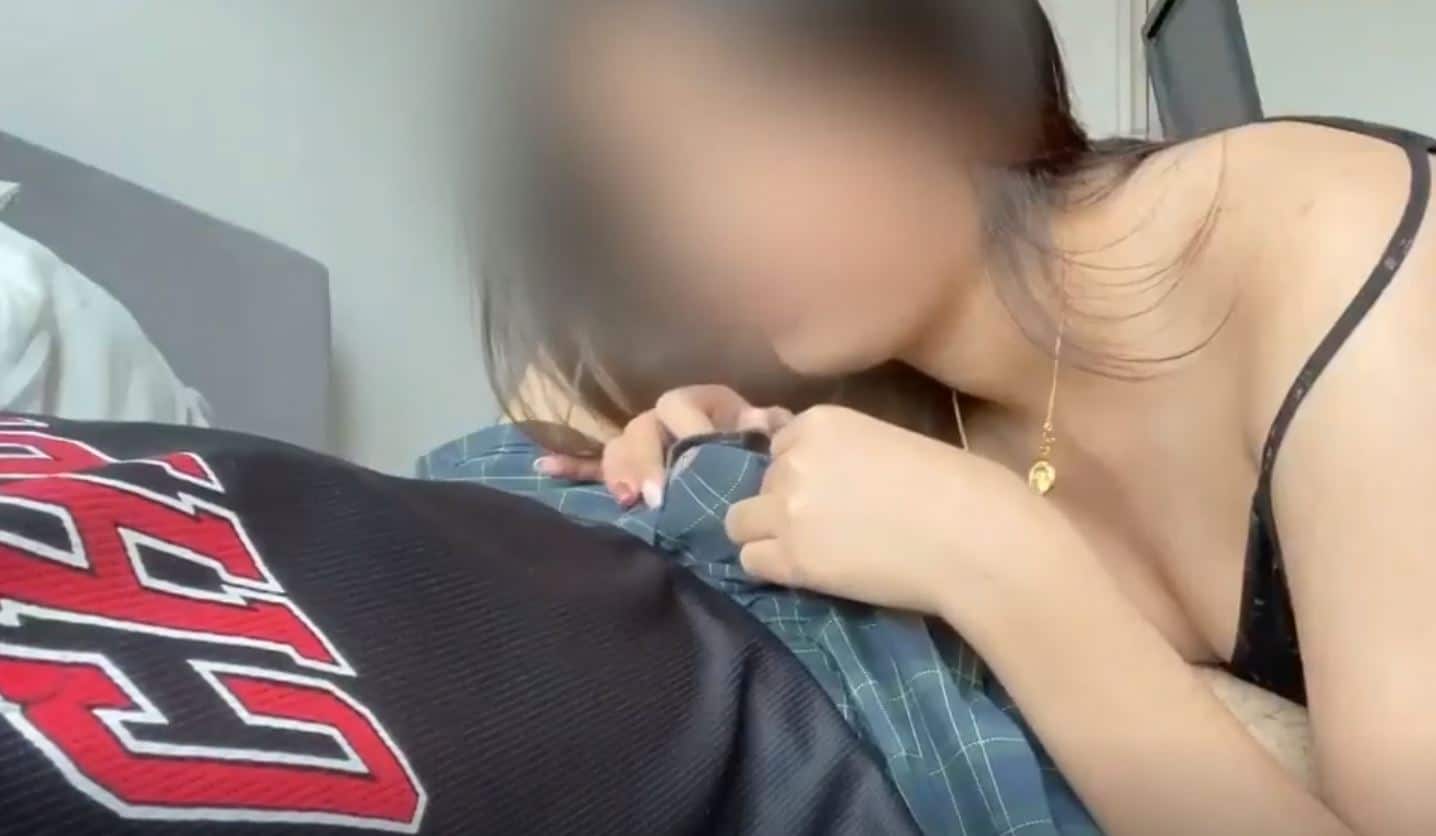 คลิปหลุด VK วัยรุ่นไทยสุดเงี่ยน นัดเล่นเสียวกันในวันศุกร์ แฟนสาวสายบุก เริ่มงัดควยมาโม๊คก่อนเลย