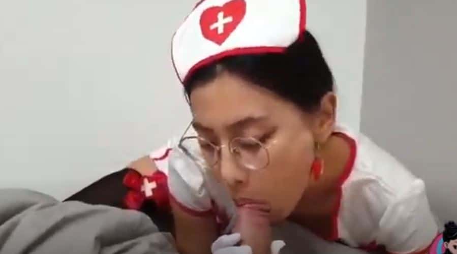 คลิปหลุด VK พยาบาลสาวงานเด็ด ใส่ชุดคอสเพลย์ เยกับผัว อมควยรัวปากโคตรมันส์ แถมบดได้เร้าใจซะด้วย